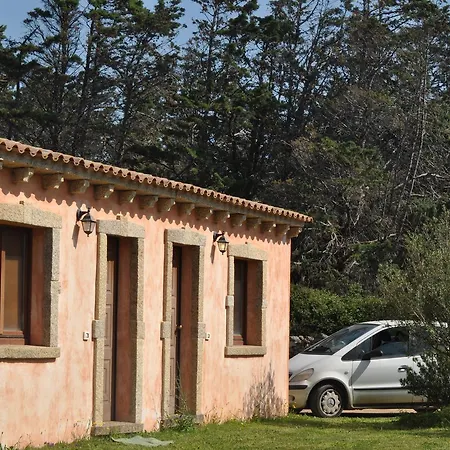 Pubulos Bed and Breakfast Όλμπια