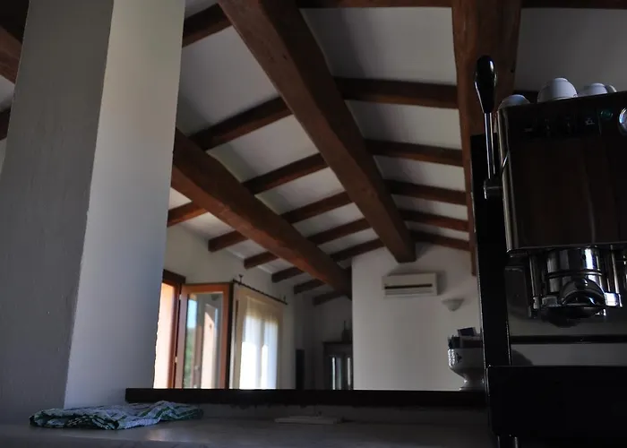 Pubulos Bed and Breakfast Όλμπια